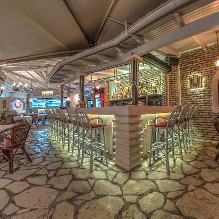 Iliada Beach Hotel Гоувия Экстерьер фото