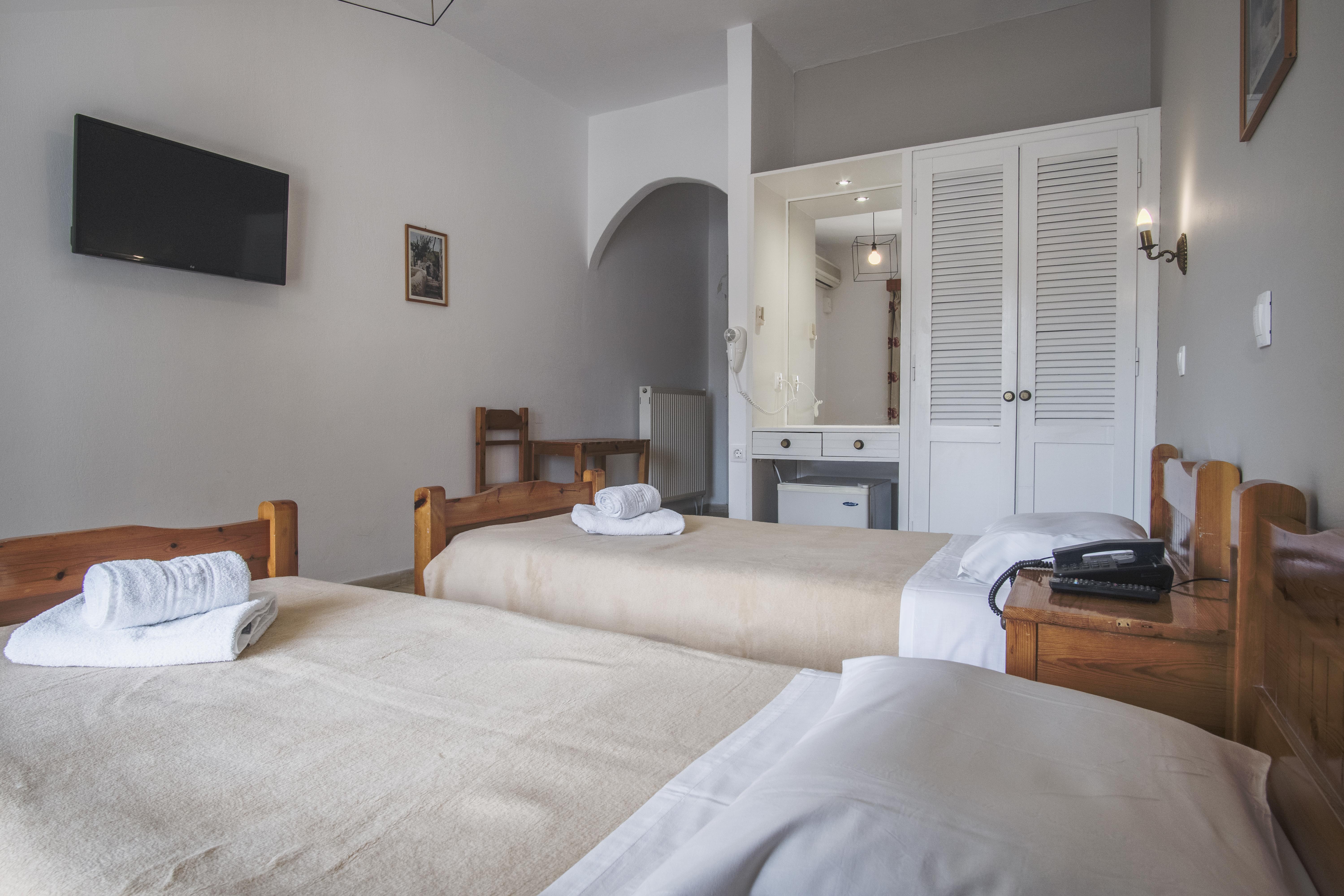 Iliada Beach Hotel Гоувия Экстерьер фото