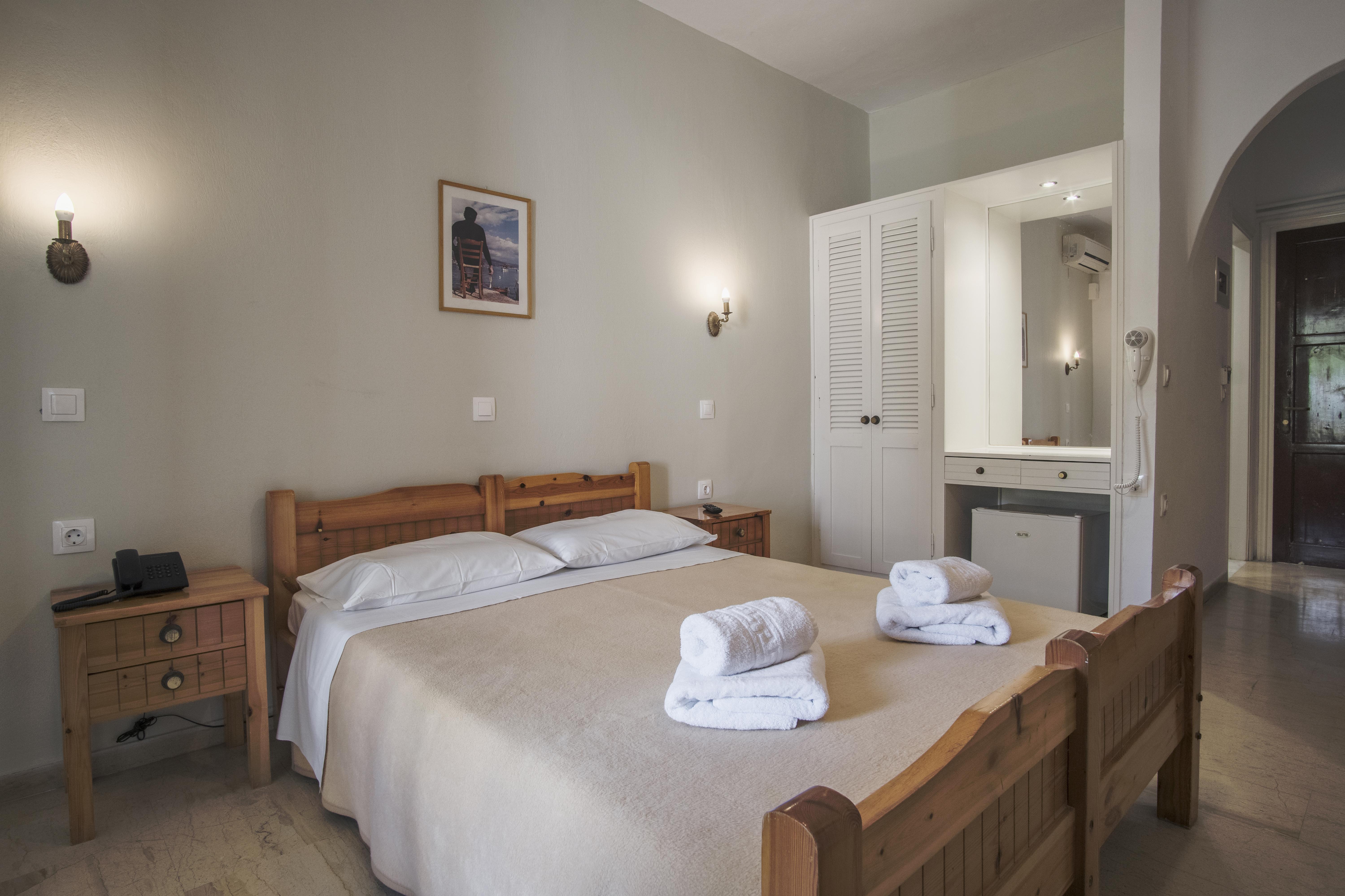 Iliada Beach Hotel Гоувия Экстерьер фото