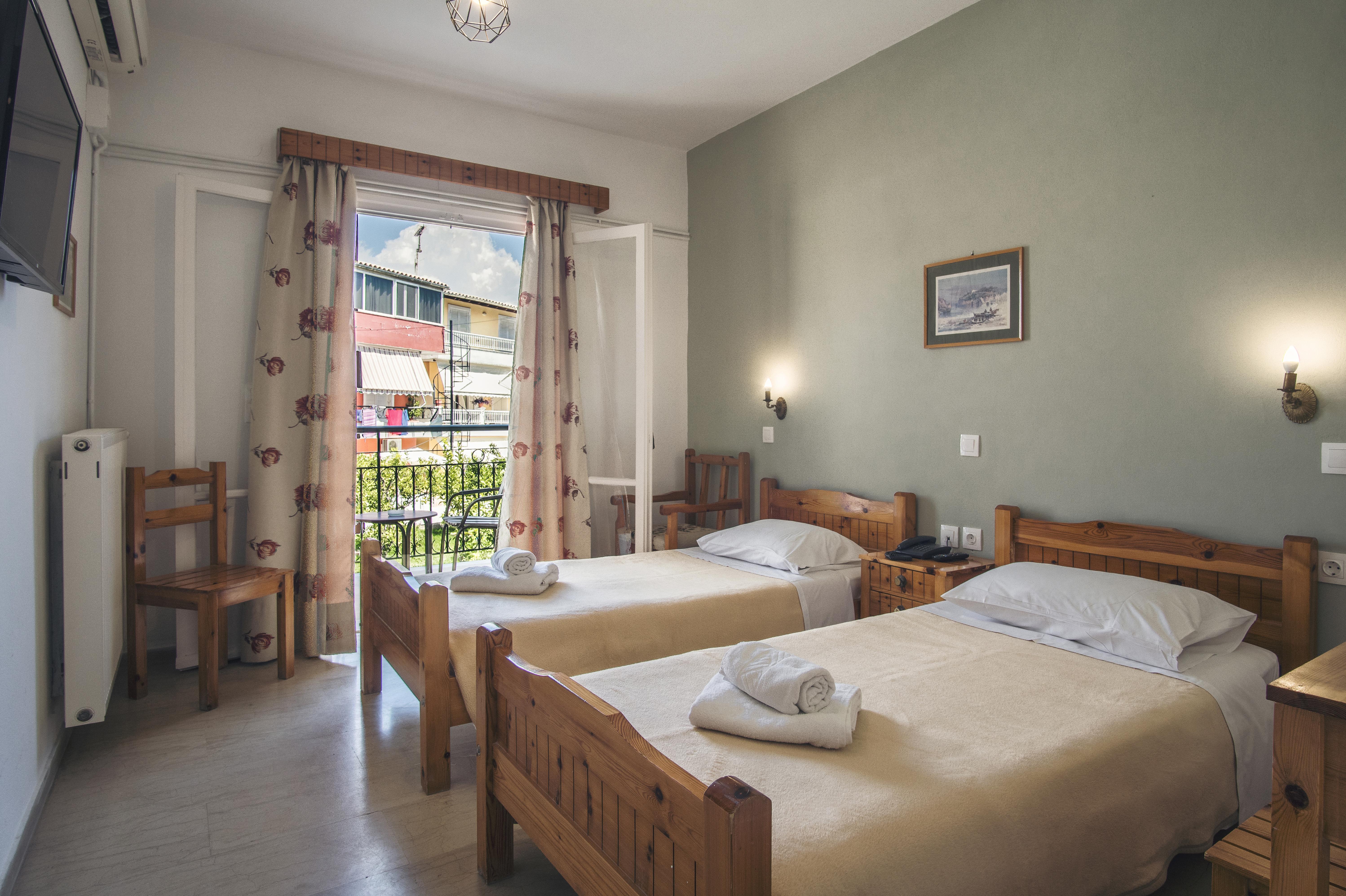 Iliada Beach Hotel Гоувия Экстерьер фото