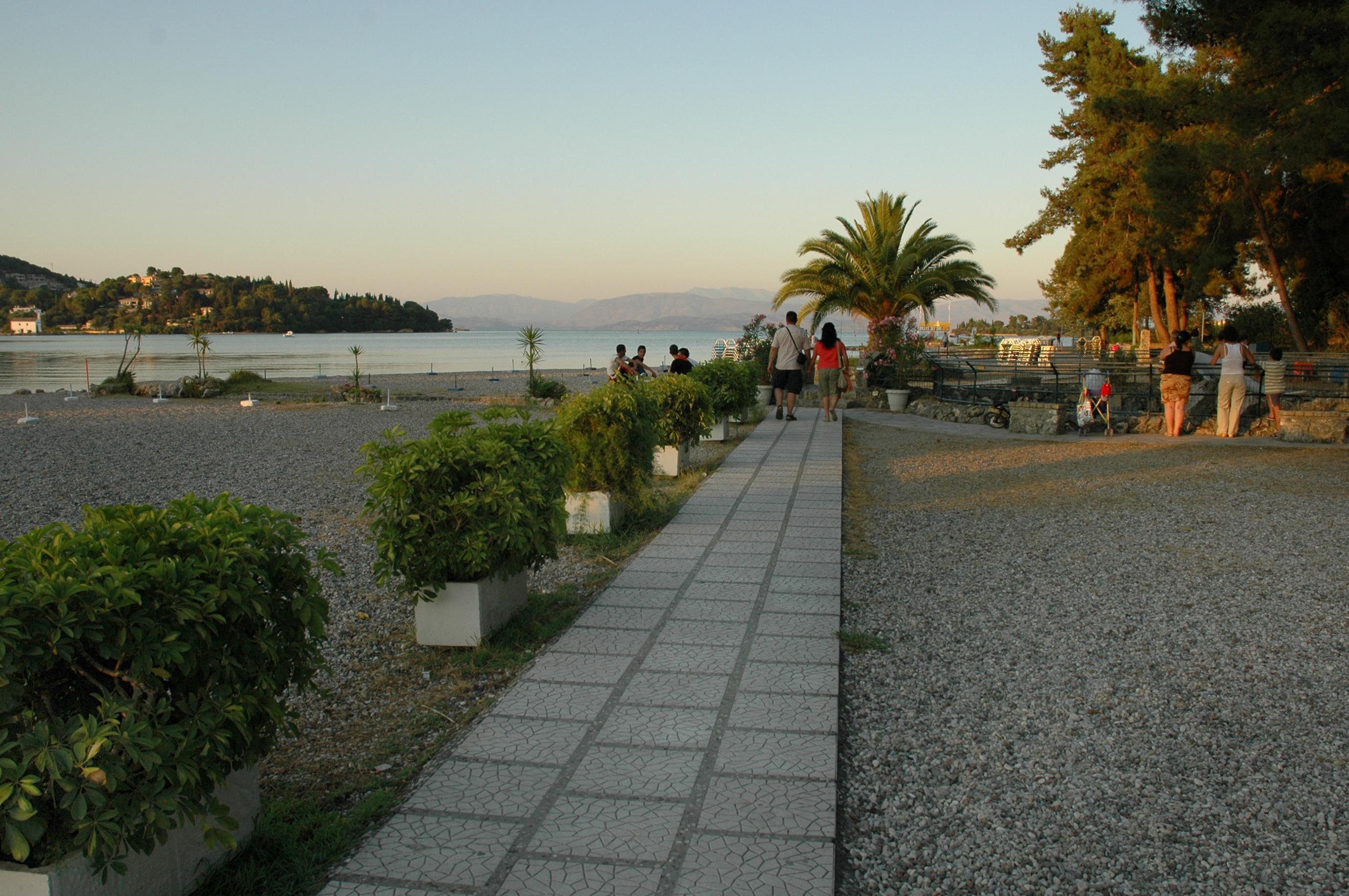 Iliada Beach Hotel Гоувия Экстерьер фото