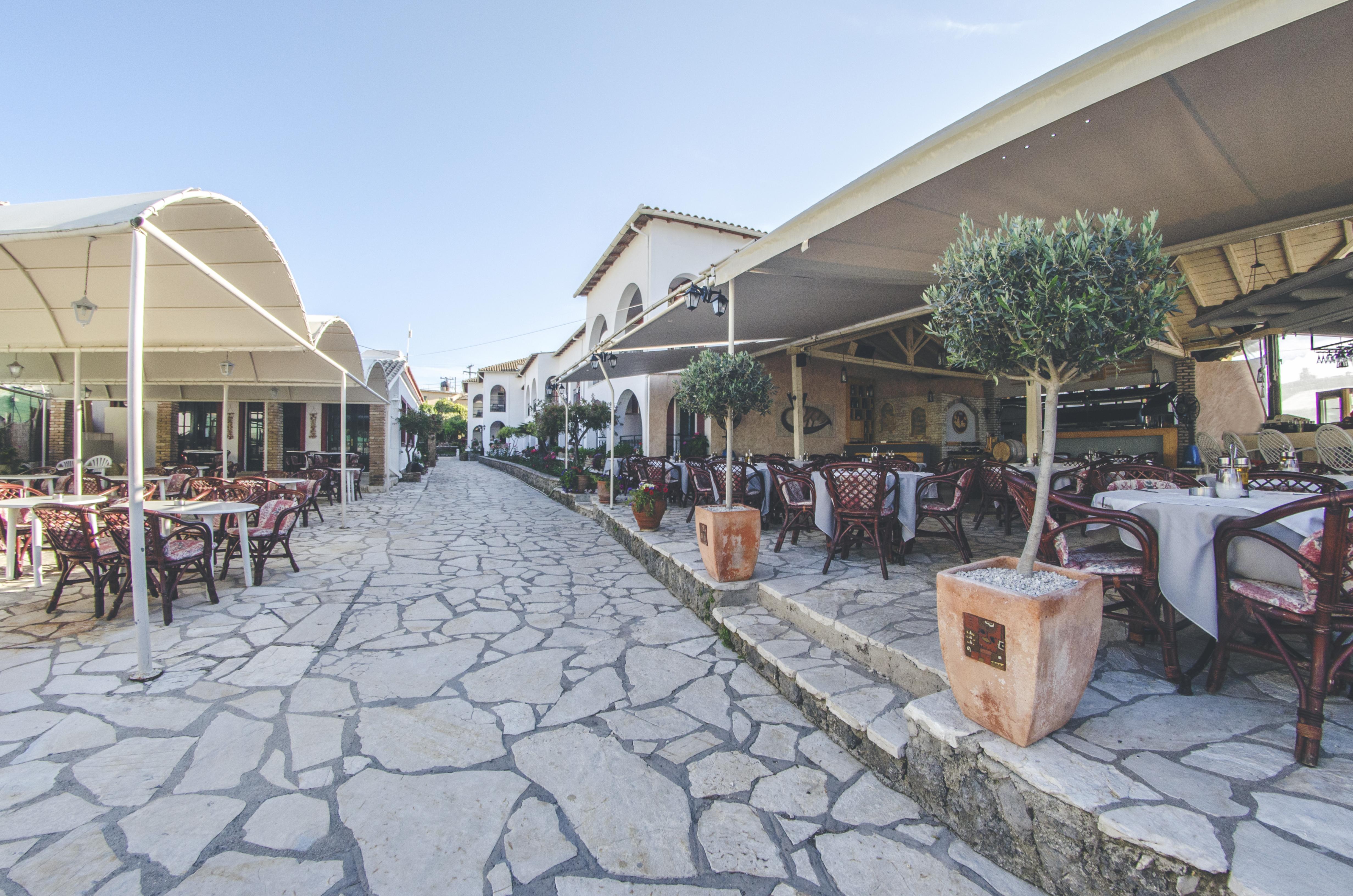 Iliada Beach Hotel Гоувия Экстерьер фото