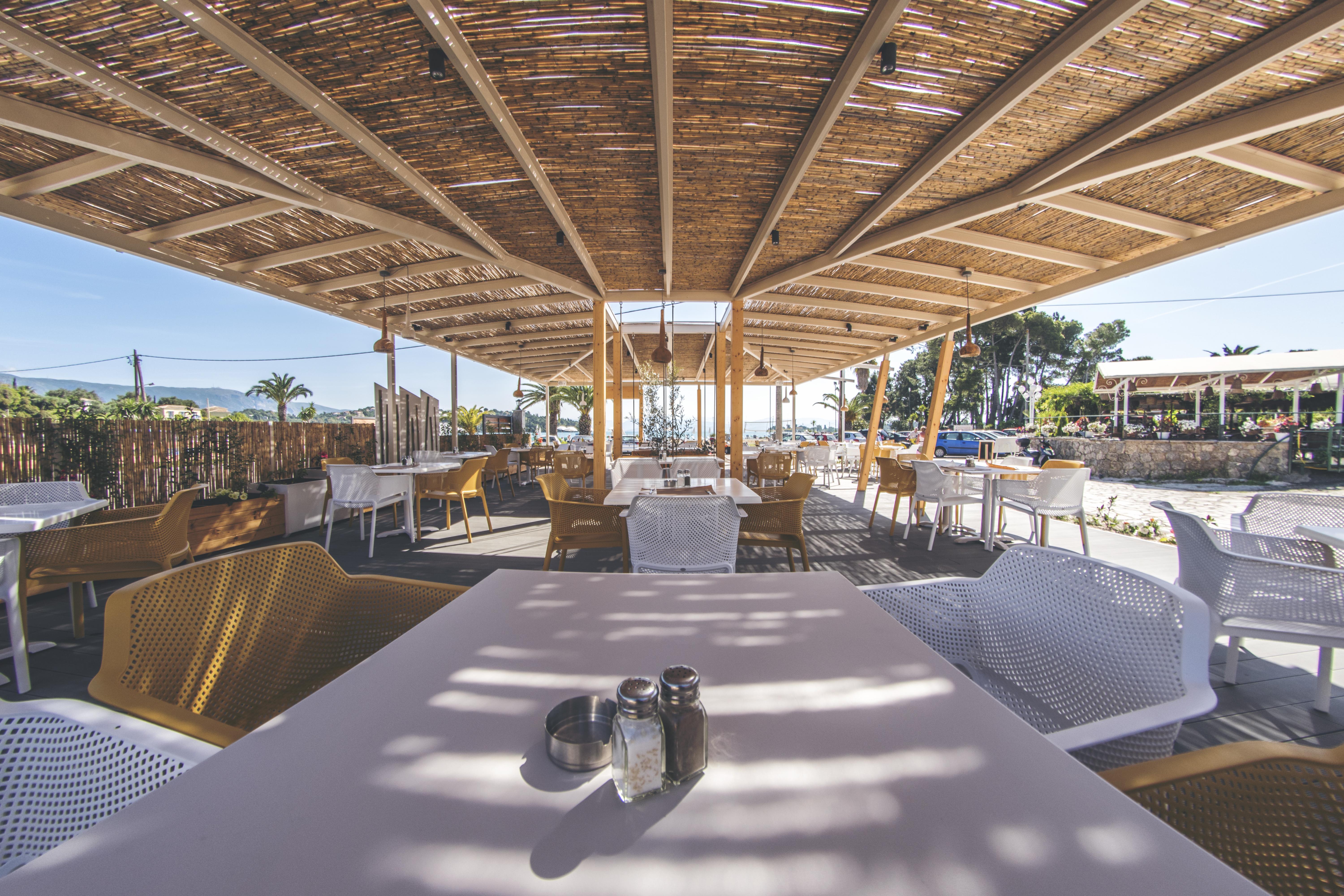 Iliada Beach Hotel Гоувия Экстерьер фото