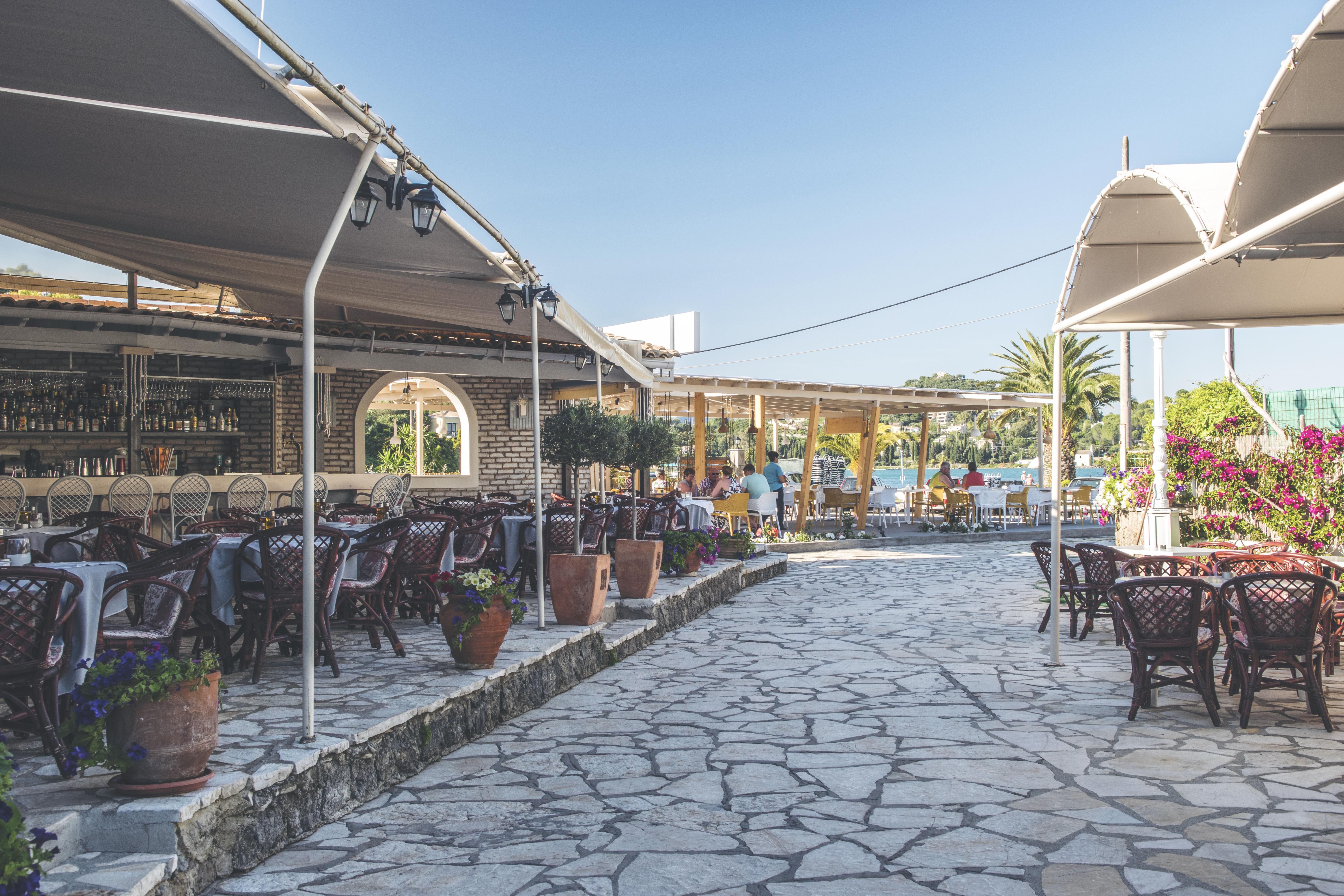 Iliada Beach Hotel Гоувия Экстерьер фото