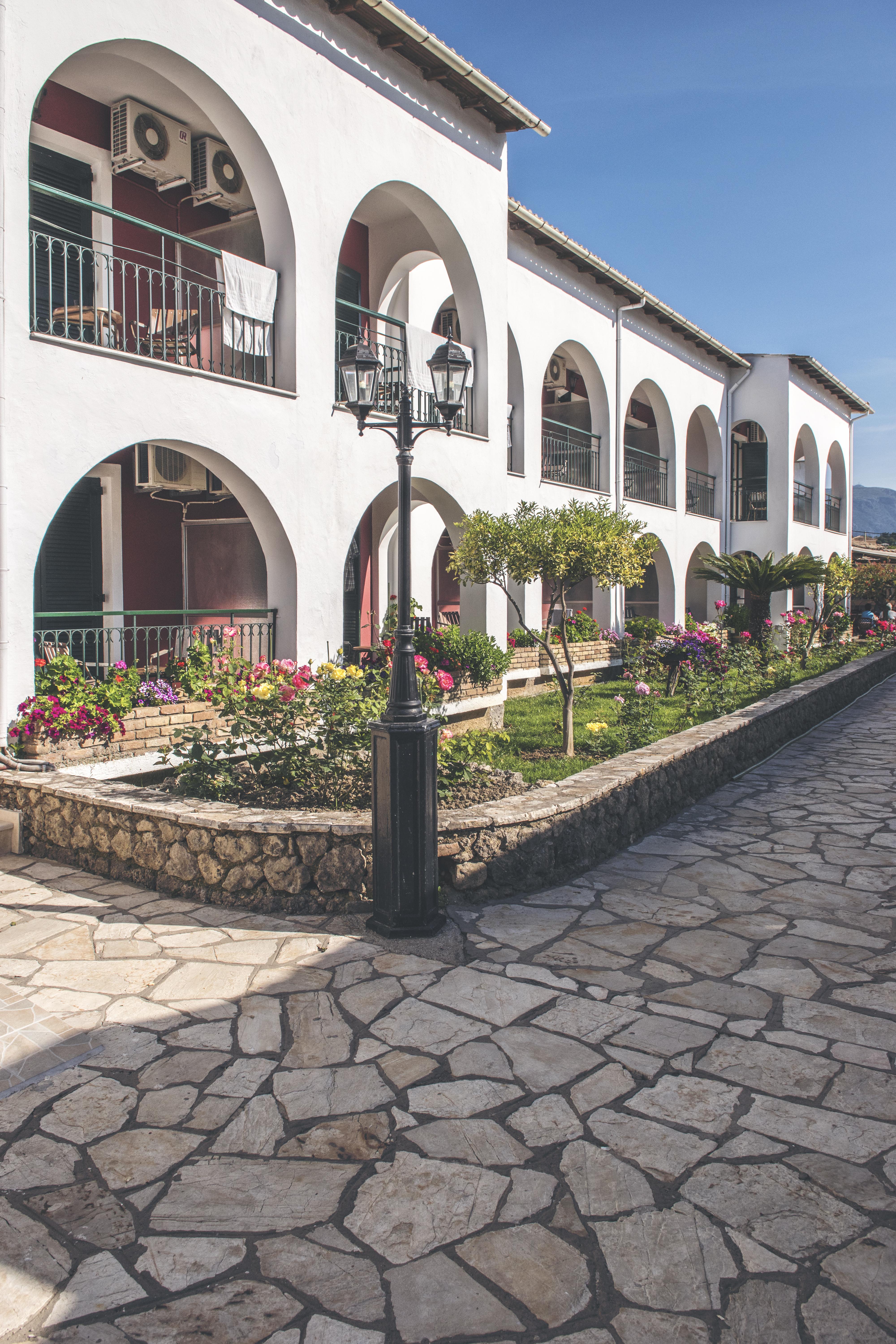 Iliada Beach Hotel Гоувия Экстерьер фото